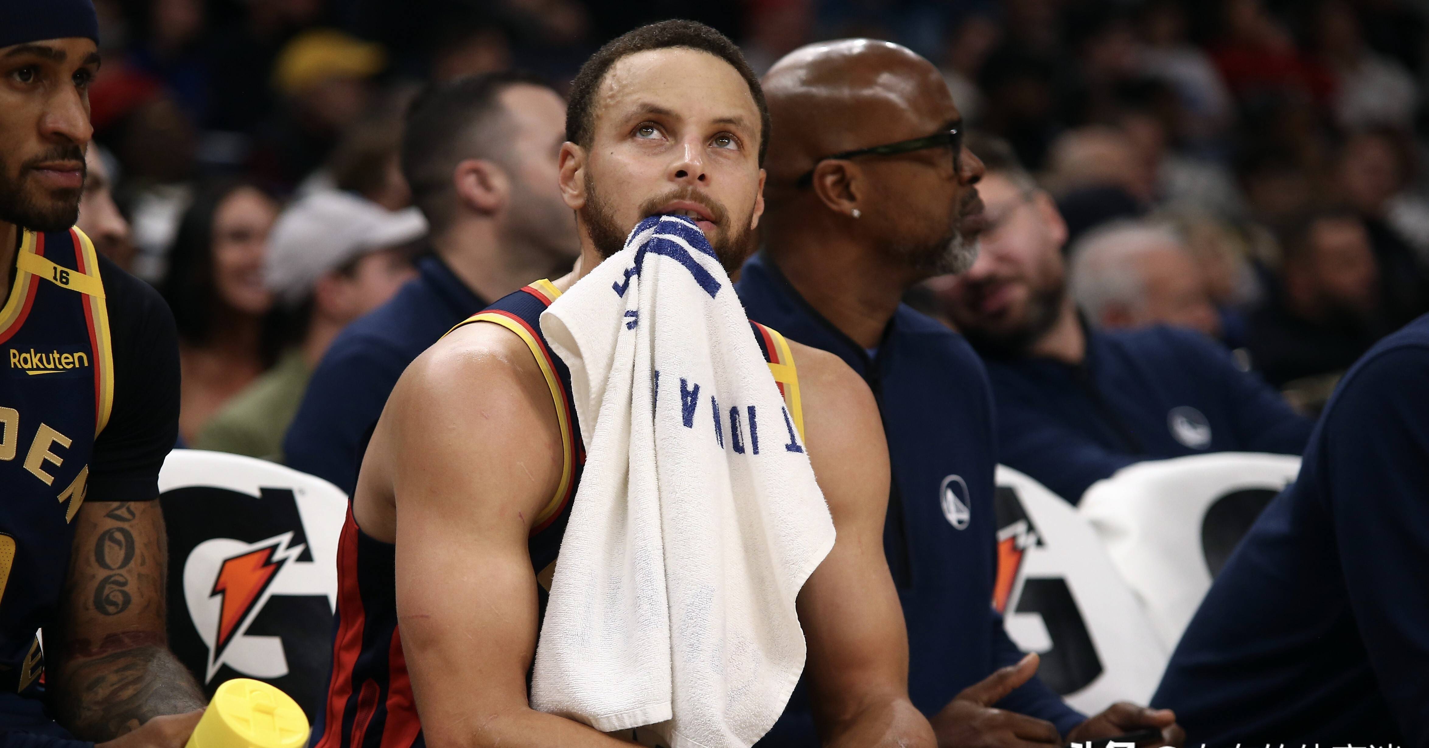 赛后巴黎圣日耳曼临场应变:NBA季后赛节点到来,球迷炸锅,资深球员宣示担当的简单介绍 赛后巴黎圣日耳曼临场应变:NBA季后赛节点到来,球迷炸锅,资深球员宣示担当的简单介绍