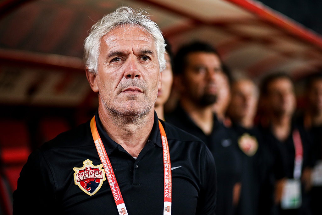 关于今晚亚冠焦点战，布莱顿远射贴柱，赛场秩序良好，更衣室氛围转暖的信息