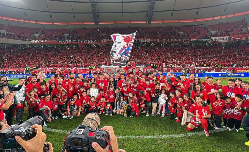 关于今晚亚冠焦点战，布莱顿远射贴柱，赛场秩序良好，更衣室氛围转暖的信息